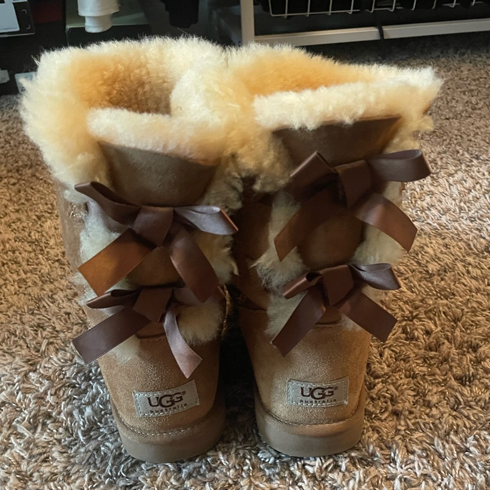 Ugg Bailey Bow